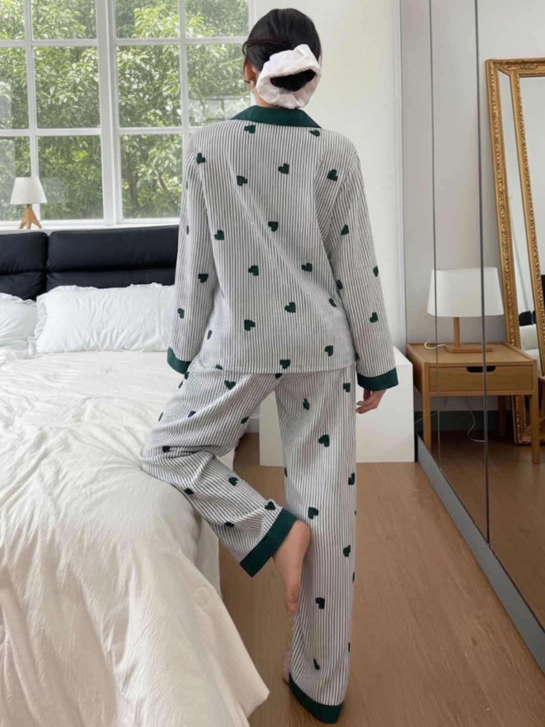 11016-Women Black & White Striped Heart Print Comfortable Shirt & Pyjama Nightwear Set